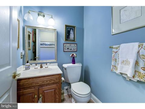 421 E Oak Ave, Moorestown, NJ 08057 photo 7