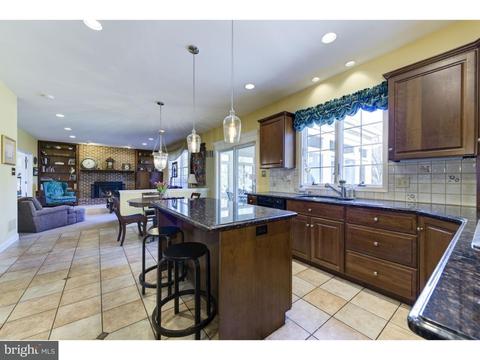 421 E Oak Ave, Moorestown, NJ 08057 photo 9