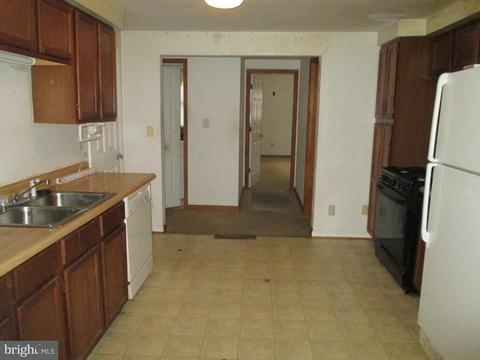5502 Sumerduck Rd, Sumerduck, VA 22742 photo 4