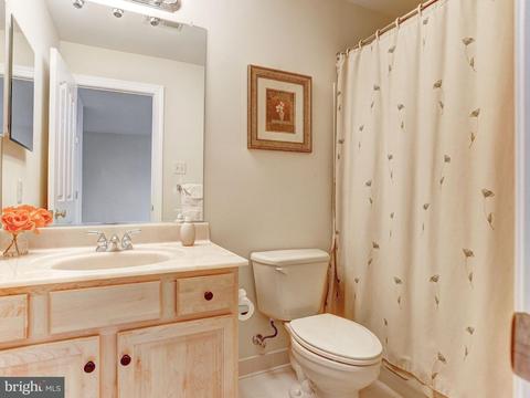 9131 Riverhill Rd, Laurel, MD 20723 photo 19