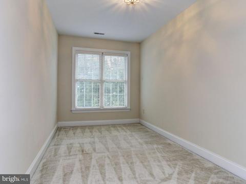 9131 Riverhill Rd, Laurel, MD 20723 photo 23