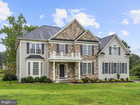 9131 Riverhill Rd, Laurel, MD 20723 photo 1