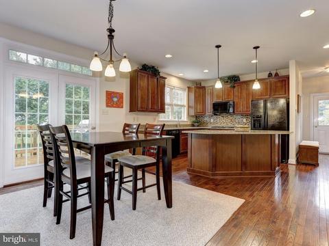 9131 Riverhill Rd, Laurel, MD 20723 photo 5