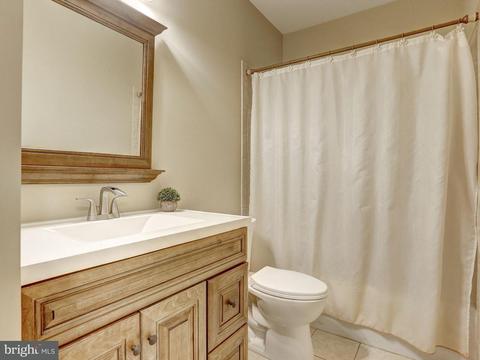9131 Riverhill Rd, Laurel, MD 20723 photo 27