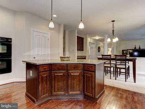 9131 Riverhill Rd, Laurel, MD 20723 photo 8