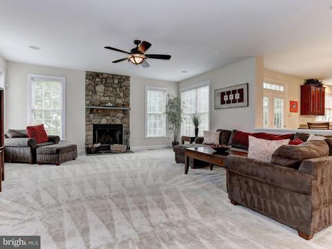 9131 Riverhill Rd, Laurel, MD 20723 photo 10
