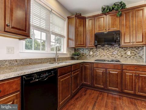 9131 Riverhill Rd, Laurel, MD 20723 photo 7