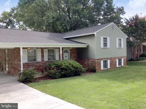 1605 Evers Dr, Mclean, VA 22101 photo 1