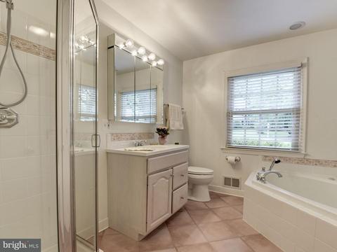 7730 Bridle Path Ln, Mclean, VA 22102 photo 22