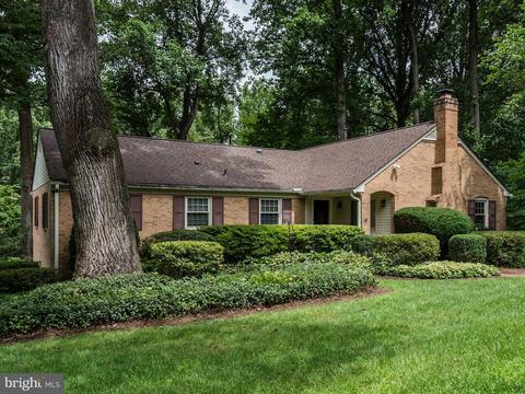 7730 Bridle Path Ln, Mclean, VA 22102 photo 2