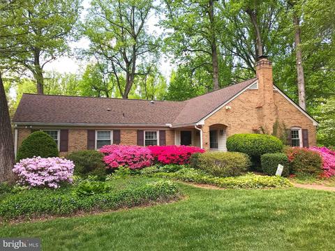 7730 Bridle Path Ln, Mclean, VA 22102 photo 1