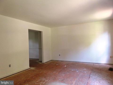 245 Abbots Ln, Arnold, MD 21012 photo 3