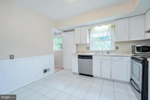 7739 Tiverton Dr, Springfield, VA 22152 photo 19