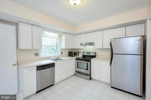 7739 Tiverton Dr, Springfield, VA 22152 photo 18