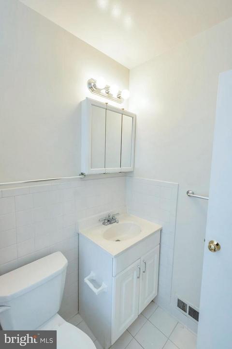 7739 Tiverton Dr, Springfield, VA 22152 photo 9