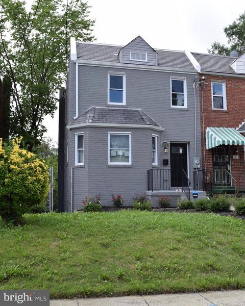5033 Capitol St SE, Washington, DC 20019 photo 1