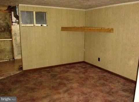904 State St, Kitzmiller, MD 21538 photo 6