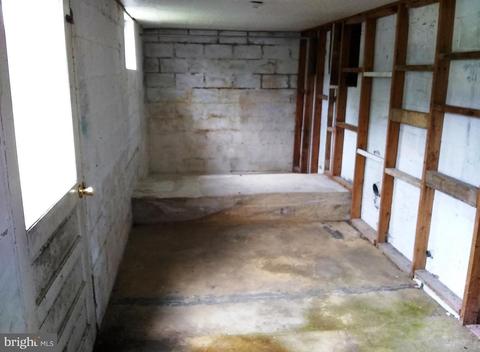 904 State St, Kitzmiller, MD 21538 photo 7