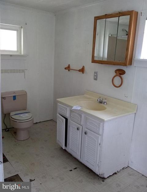 904 State St, Kitzmiller, MD 21538 photo 4