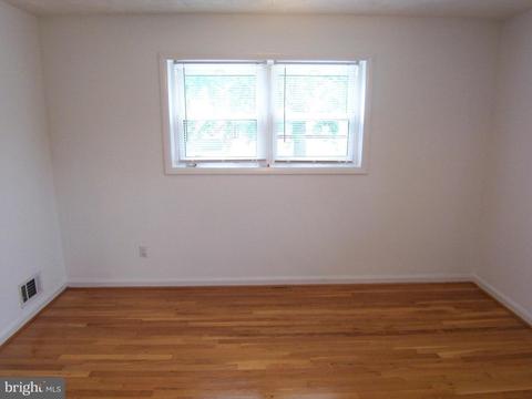 5919 Camberly Ave, Springfield, VA 22150 photo 12