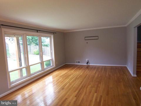 5919 Camberly Ave, Springfield, VA 22150 photo 8