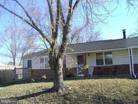 7729 Middlegate Ct, Pasadena, MD 21122 photo 2