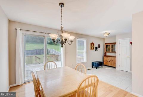 1256 Fairway Dr, Westminster, MD 21158 photo 5