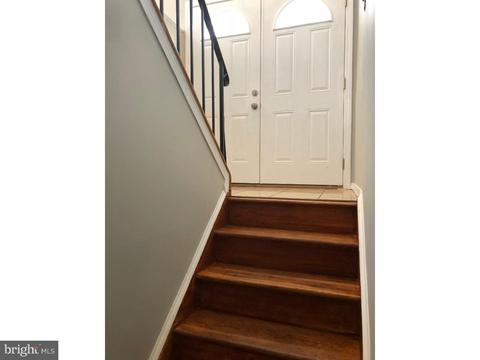 2 Greenbridge Dr, Newark, DE 19713 photo 4