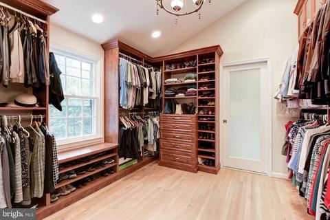 7901 Old Cedar Ct, Mclean, VA 22102 photo 18