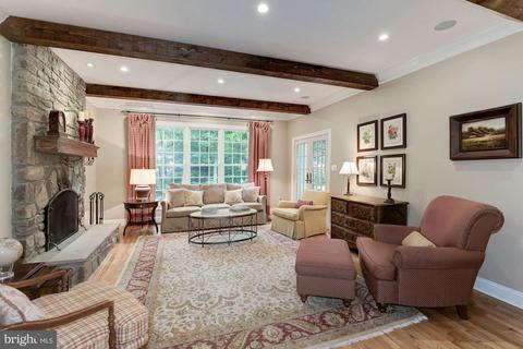 7901 Old Cedar Ct, Mclean, VA 22102 photo 12
