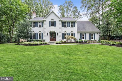 7901 Old Cedar Ct, Mclean, VA 22102 photo 1
