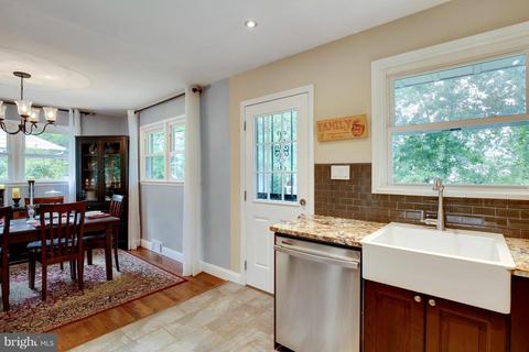 7420 Dunston St, Springfield, VA 22151 photo 11