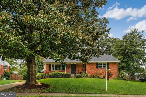 7420 Dunston St, Springfield, VA 22151 photo 2