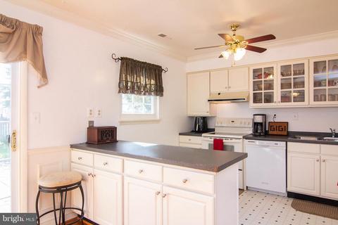 407 Logan Dr, Westminster, MD 21157 photo 7