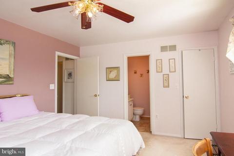 407 Logan Dr, Westminster, MD 21157 photo 17