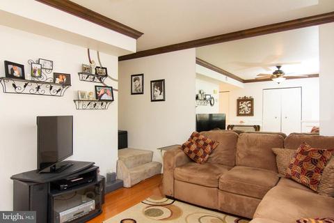 407 Logan Dr, Westminster, MD 21157 photo 5