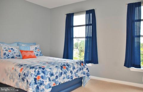 21107 Footstep Ter, Ashburn, VA 20147 photo 17