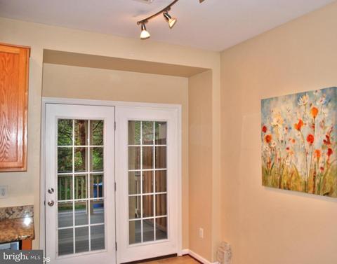 21107 Footstep Ter, Ashburn, VA 20147 photo 8