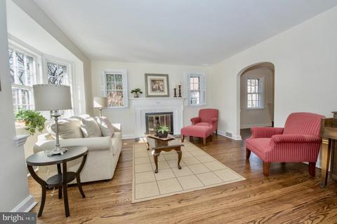 523 W Beechtree Ln, Wayne, PA 19087 photo 2