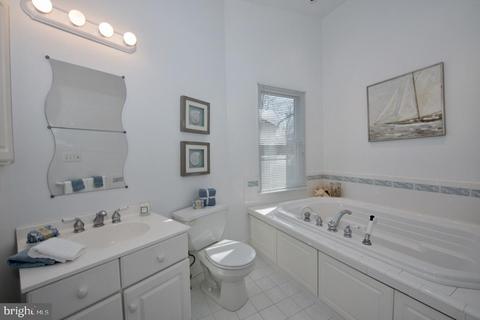 523 W Beechtree Ln, Wayne, PA 19087 photo 15