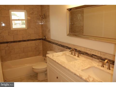 13 Shellflower Ln, Hamilton Square, NJ 08690 photo 6