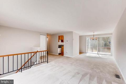 6262 Tamar Dr, Columbia, MD 21045 photo 4