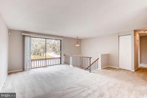 6262 Tamar Dr, Columbia, MD 21045 photo 3