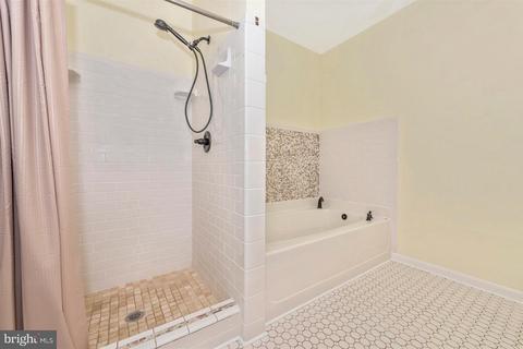 1015 Eastbourne Ter, Frederick, MD 21702 photo 17