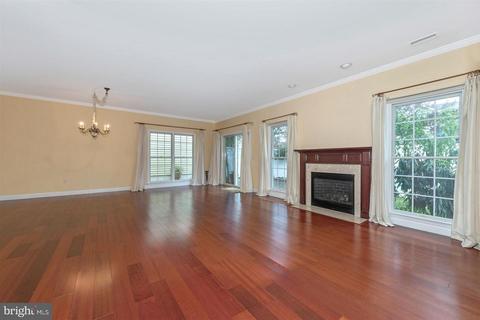 1015 Eastbourne Ter, Frederick, MD 21702 photo 11