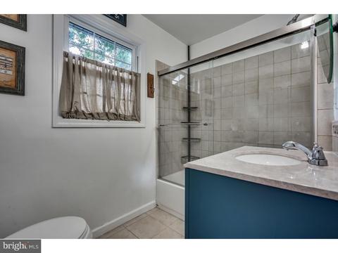 42 Perry Dr, Ewing, NJ 08628 photo 17