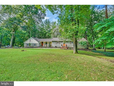 42 Perry Dr, Ewing, NJ 08628 photo 1