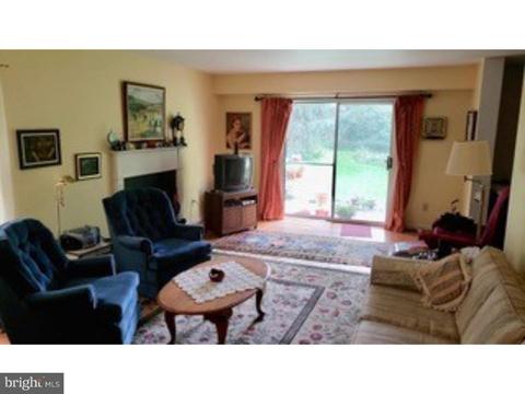369 Sugartown Rd, Wayne, PA 19087 photo 5