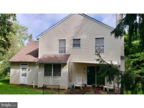 369 Sugartown Rd, Wayne, PA 19087 photo 3