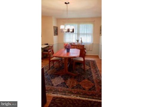 369 Sugartown Rd, Wayne, PA 19087 photo 7